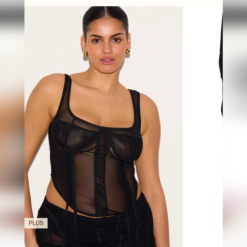 #109 NWT PrettyLittleThing Plus Black Mesh Panelled Boned Corset, Size 20